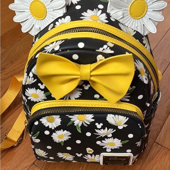 Loungefly Other - Loungefly Black and Yellow Polka Dot Daisy Backpack
